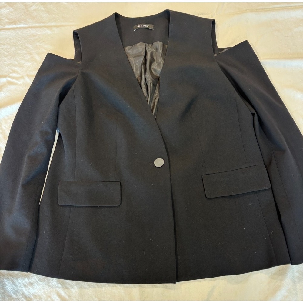 Nine West navy contemporary blazer with cut out shoulders womens'‎ size 8-10